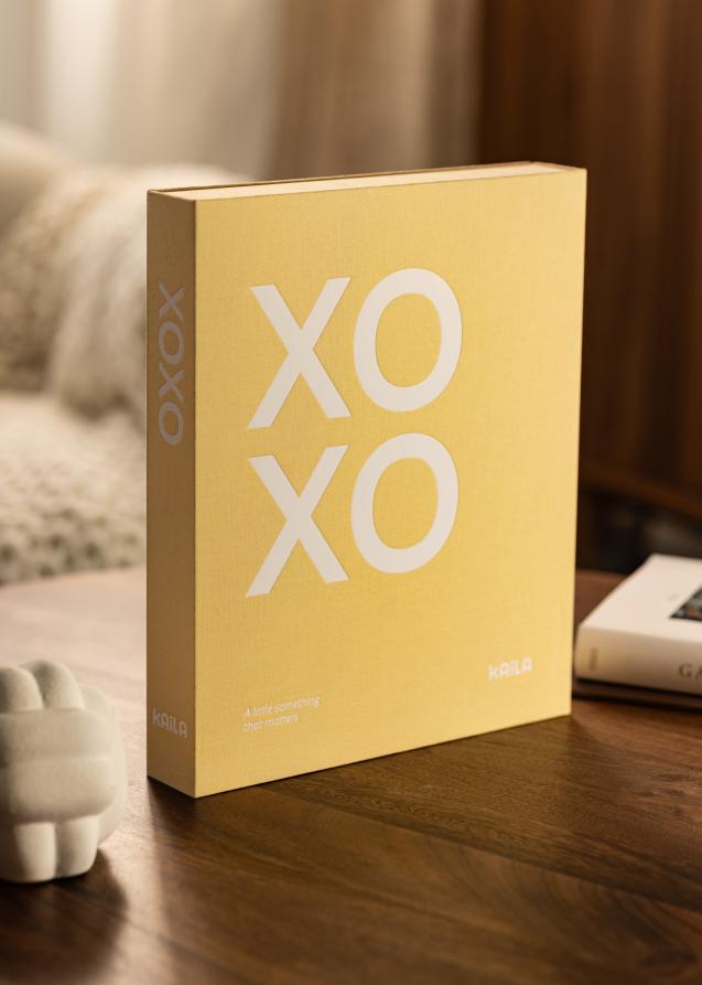KAILA XOXO Yellow - Coffee Table Photo Album (60 Pages Noires / 30 Feuilles)