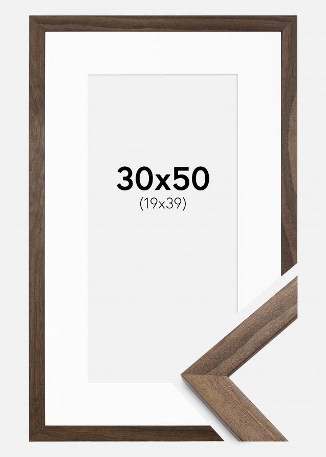 Cadre Stilren Noyer 30x50 cm - Passe-partout Blanc 20x40 cm