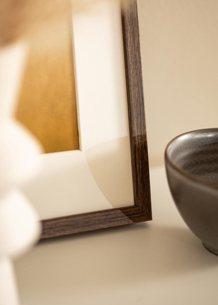 Kader Ares Walnuss 28x35 cm - Passe-partout wäiss 18x25 cm