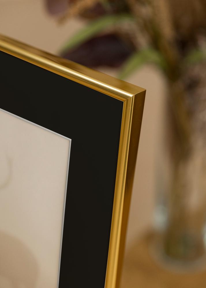 Cadre Victoria Or 50x70 cm - Passe-partout Noir 33x56 cm