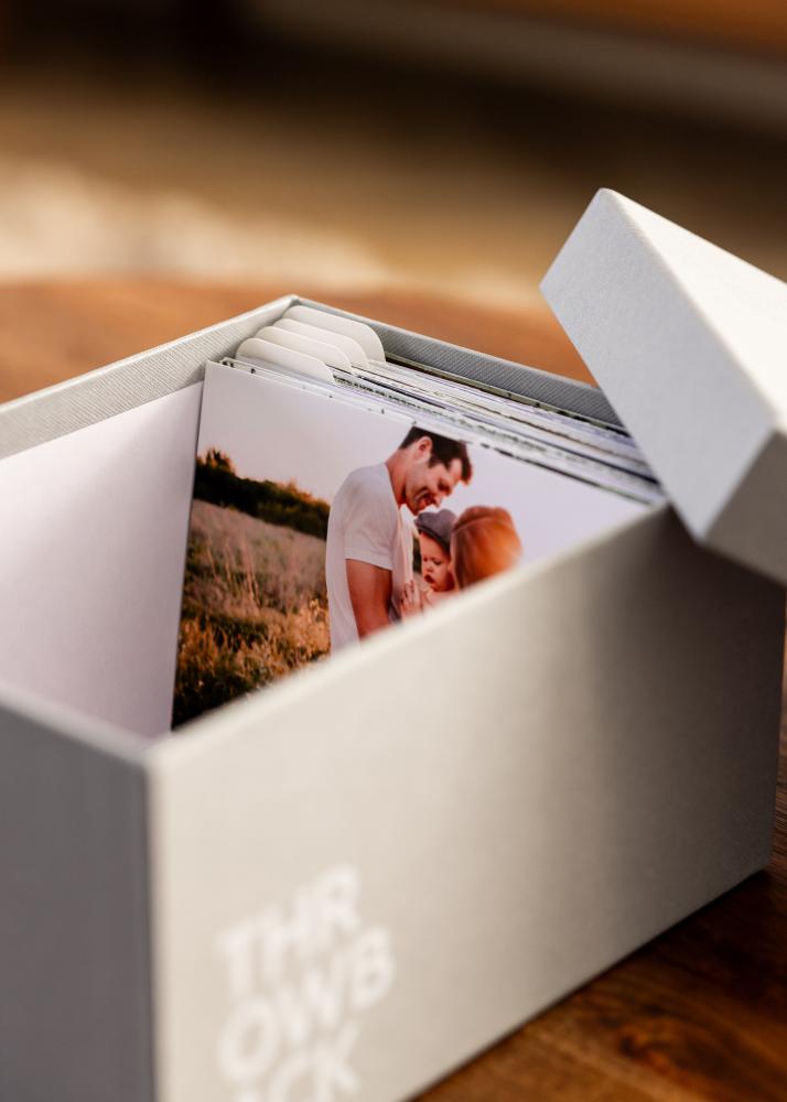 KAILA THROWBACK Boîte à Photos (700 images en 10x15 cm) - Gris