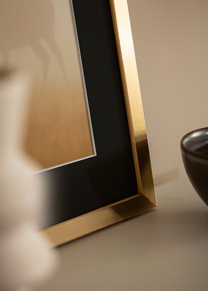 Cadre Selection Or 70x100 cm - Passe-partout Noir 62x85 cm