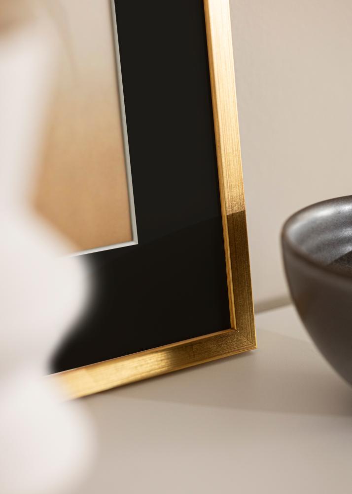 Cadre Edsbyn Or 30x40 cm - Passe-partout Noir 8x12 pouces