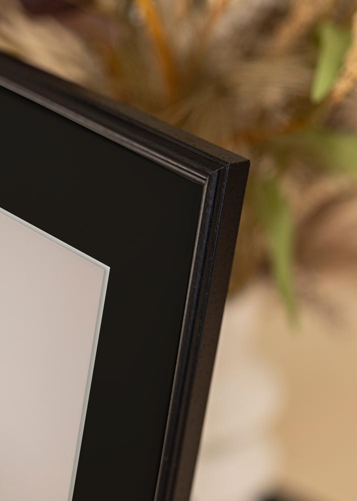 Cadre Horndal Noir 24x30 cm - Passe-partout Noir 18x24 cm